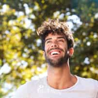Best Dentists in Turkey for Implants, Veneers & Crowns